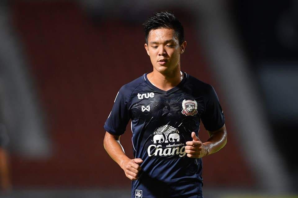 ทาคาฟูมิ อากาโฮชิ