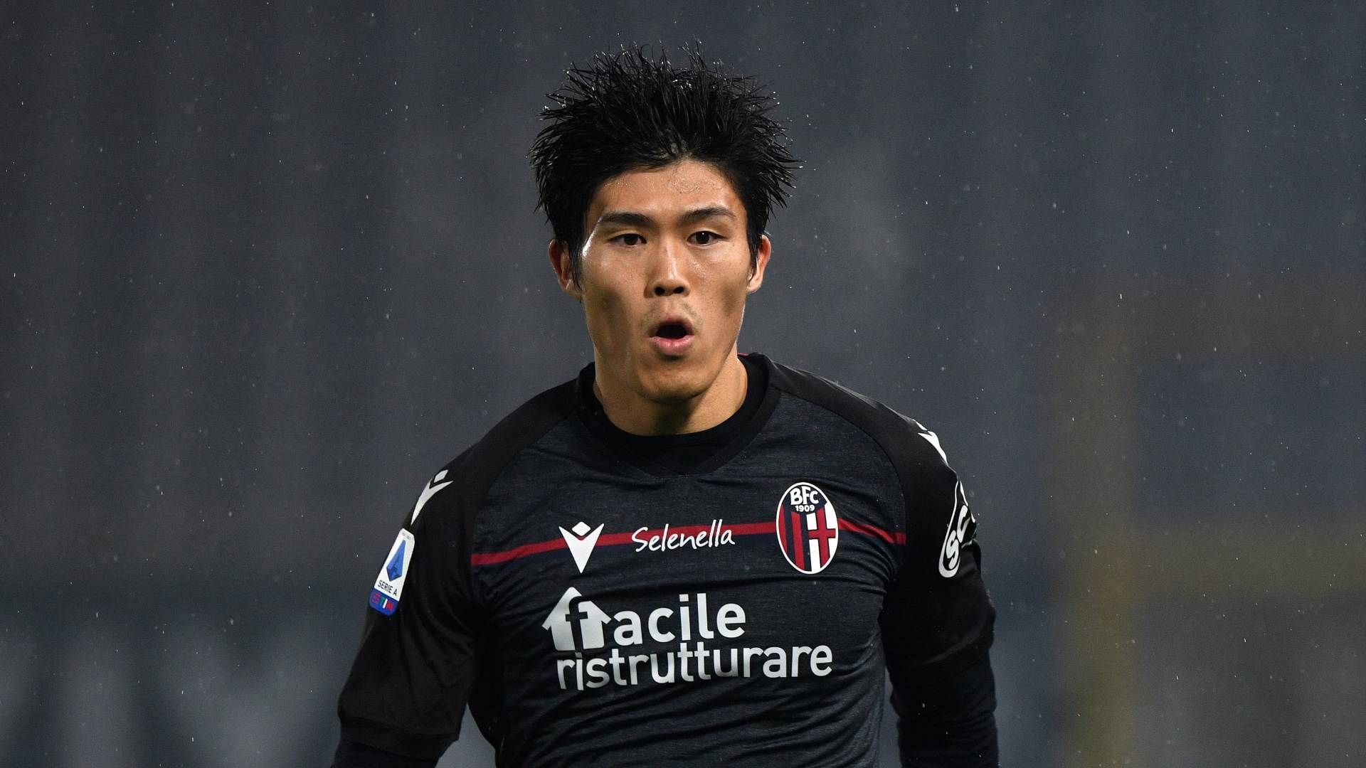 2020-12-18-bologna-takehiro-tomiyasu