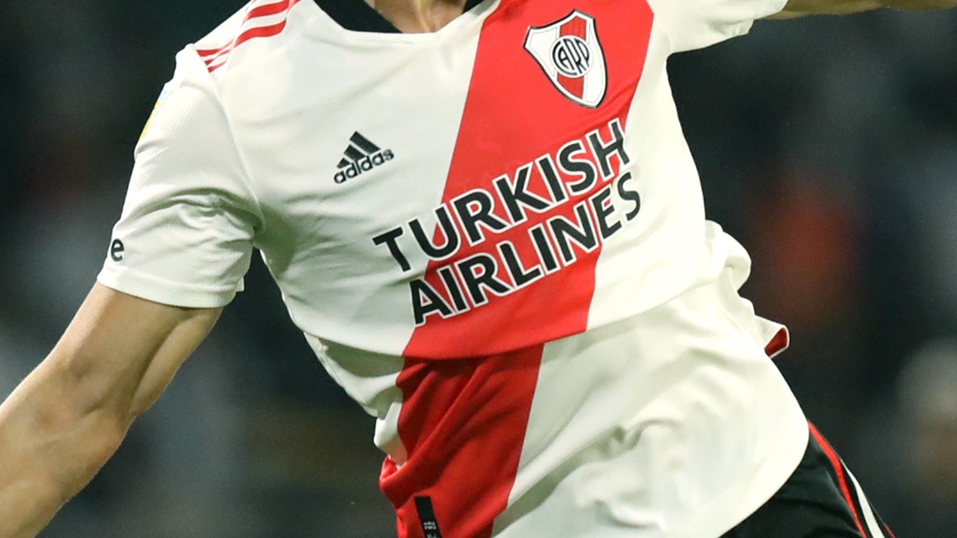 River Plate camiseta escudo publicidad adidas 2021