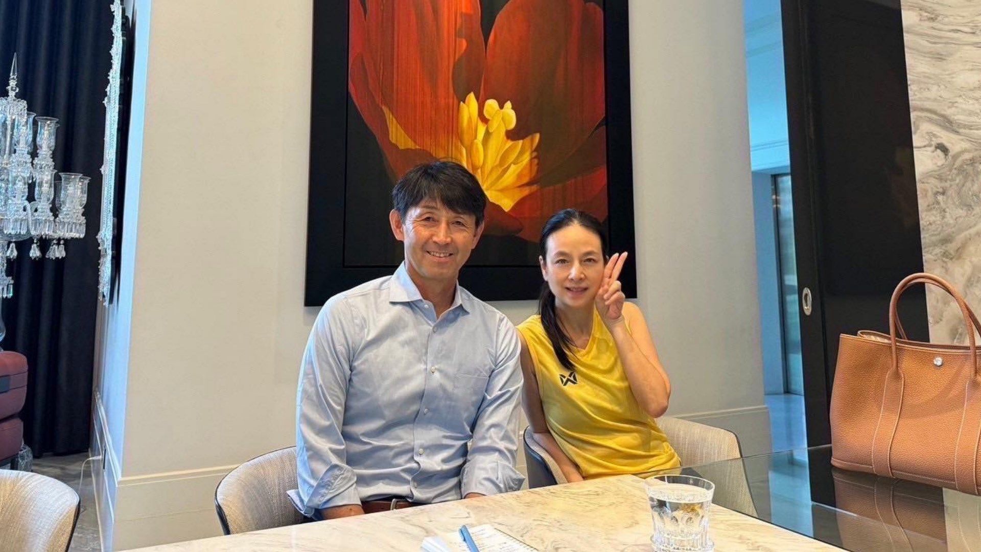 นวลพรรณ ล่ำซำ