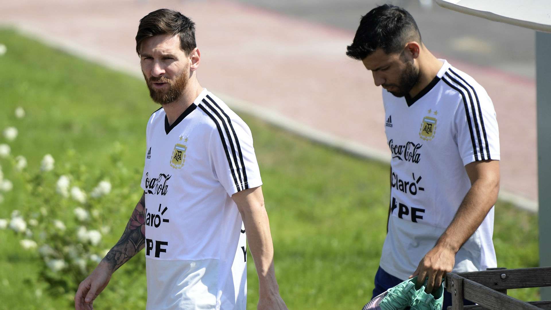 Messi Aguero Argentina 230618