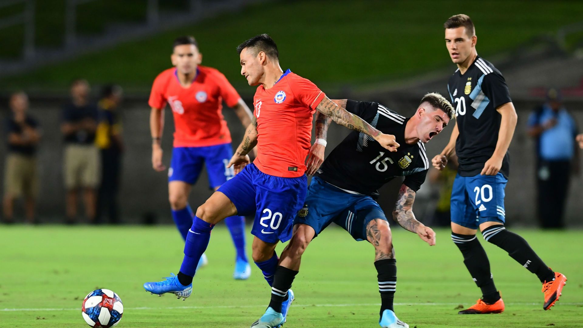 050919 Chile Argentina Charles Aránguiz Rodrigo de Paul