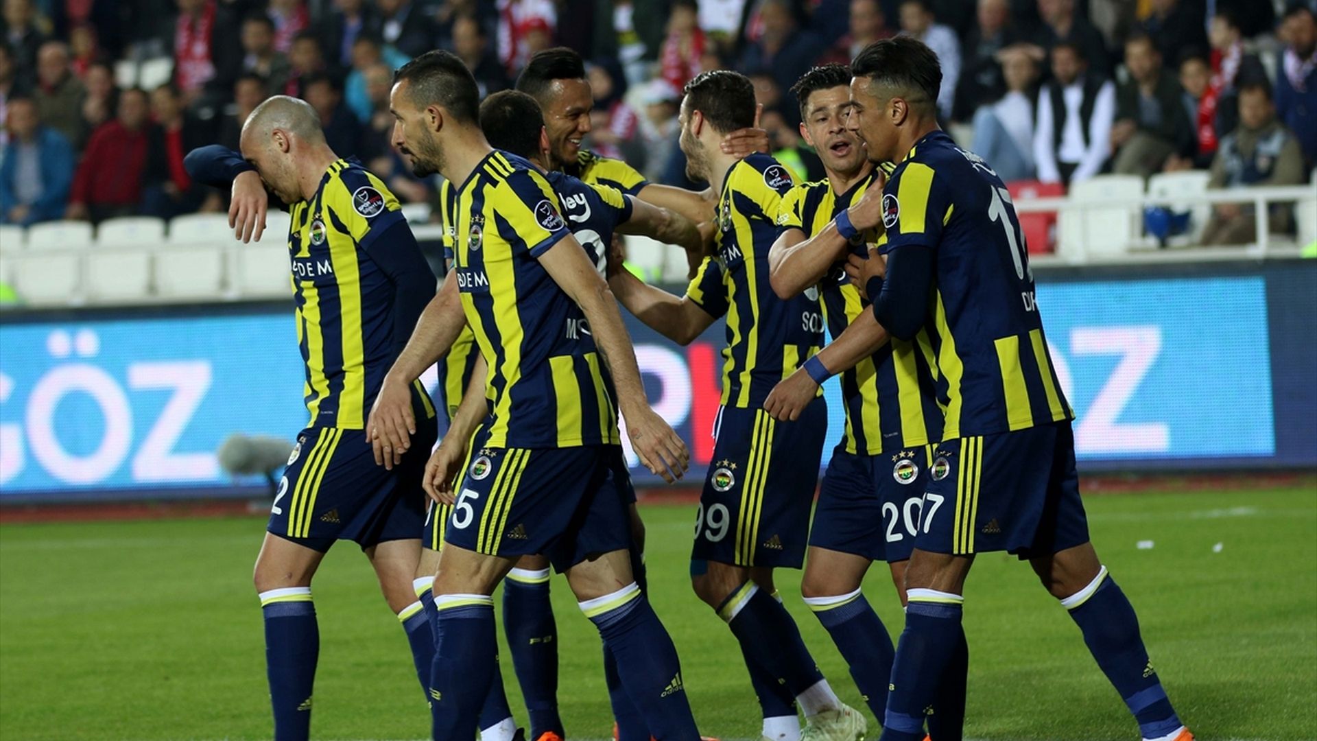 Fenerbahce goal celebration 4142018