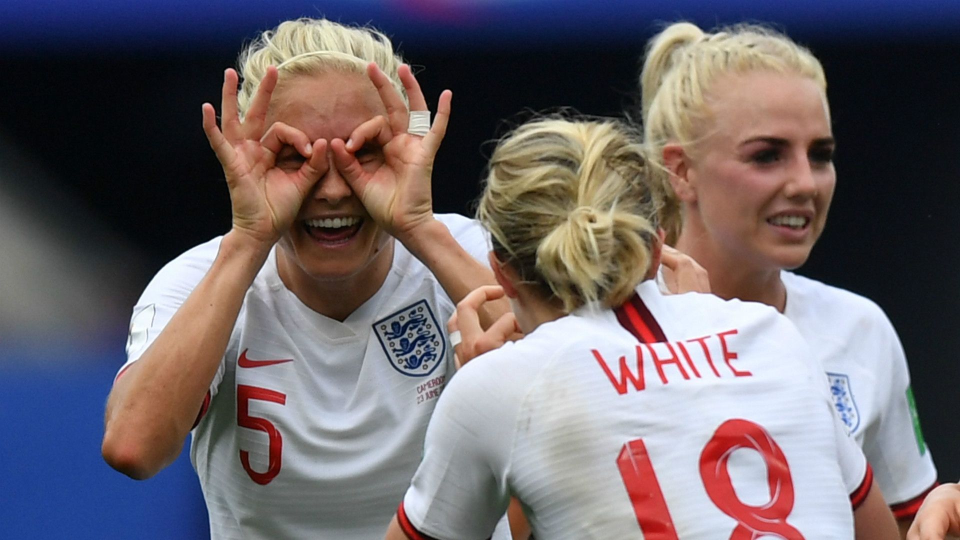Steph Houghton Ellen White England 2019