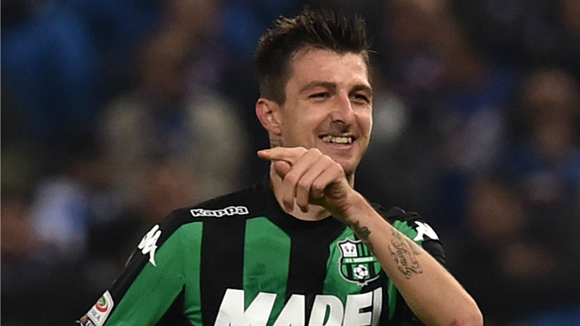 Francesco Acerbi celebrating Sampdoria Sassuolo Serie A 06122015