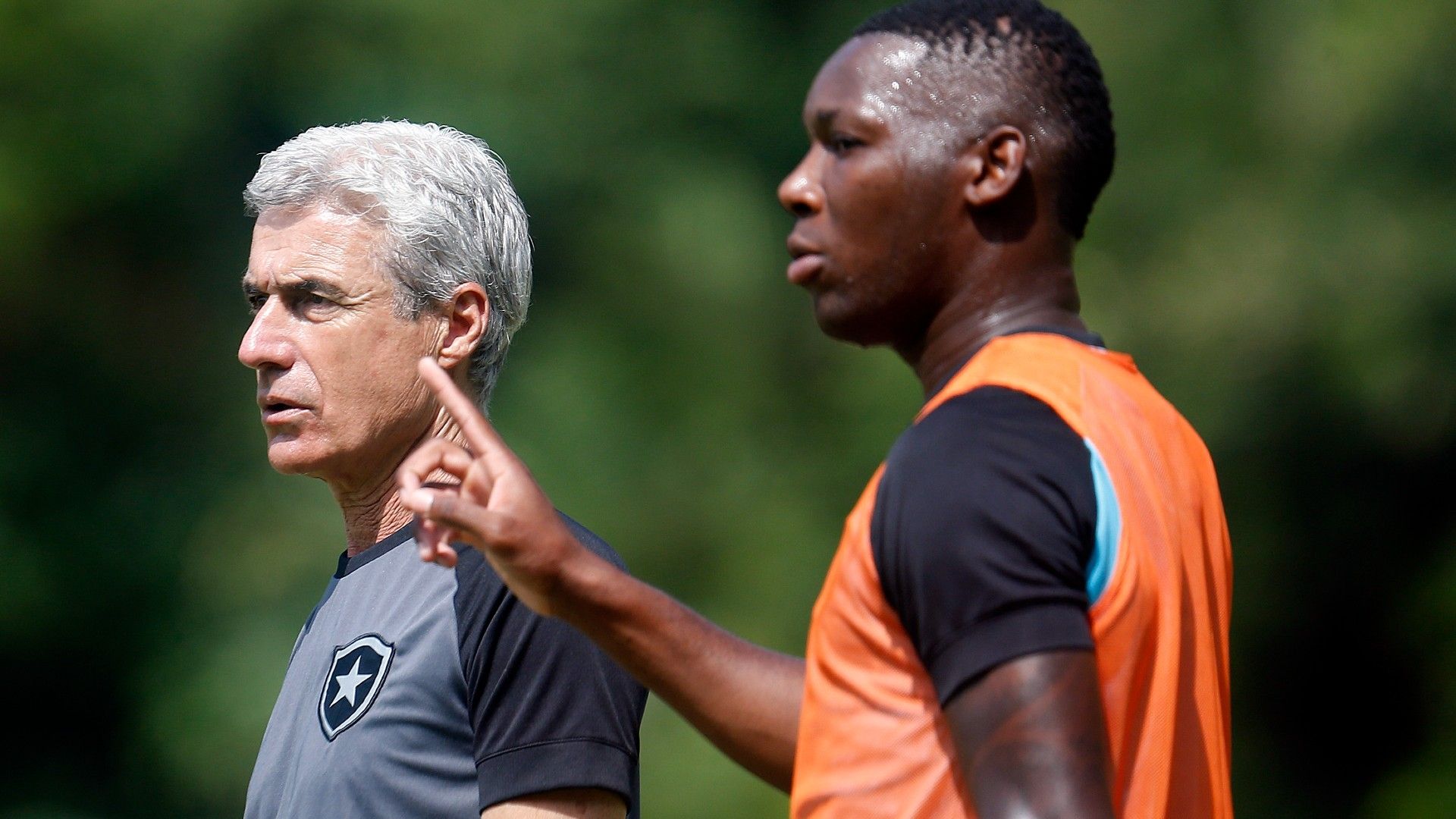 Luis Castro Patrick de Paula Botafogo treino 2022