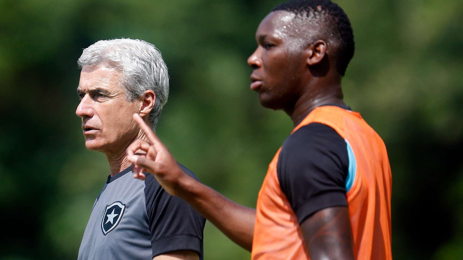 Luis Castro Patrick de Paula Botafogo treino 2022