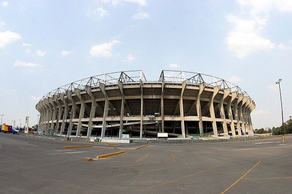 estadio azteca junta