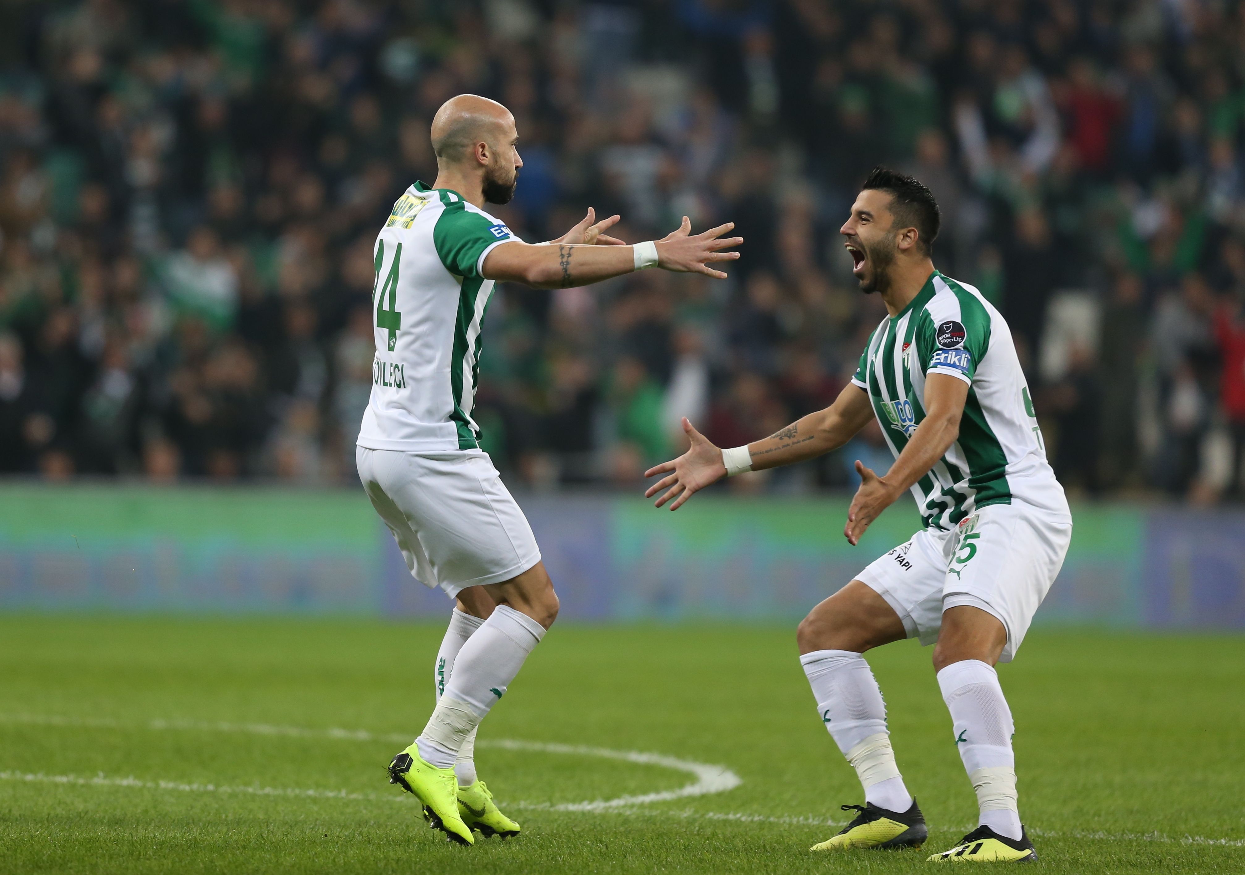 Iasmin Latovlevici Bursaspor Goal Celebration