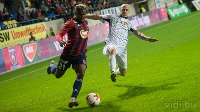 Henty Baráth Botond videoton honvéd