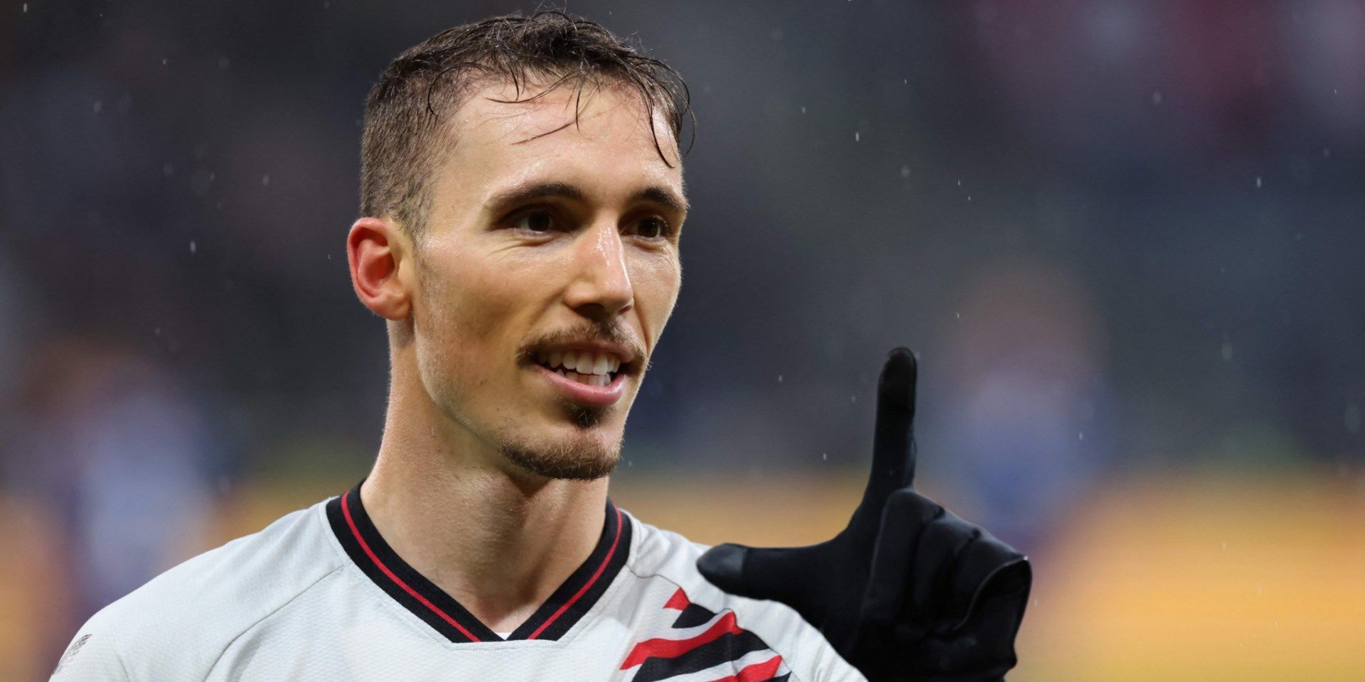 Alejandro Grimaldo Bayer Leverkusen 2023 HIC 2:1