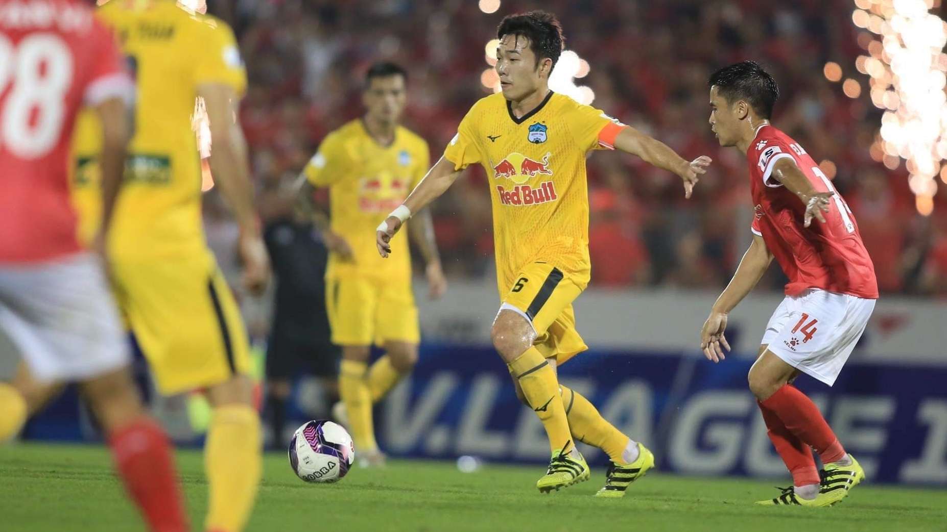 Luong Xuan Truong Dao Nhat Minh Hong Linh Ha Tinh vs HAGL Hoang Anh Gia Lai 2021 V.League 20032021