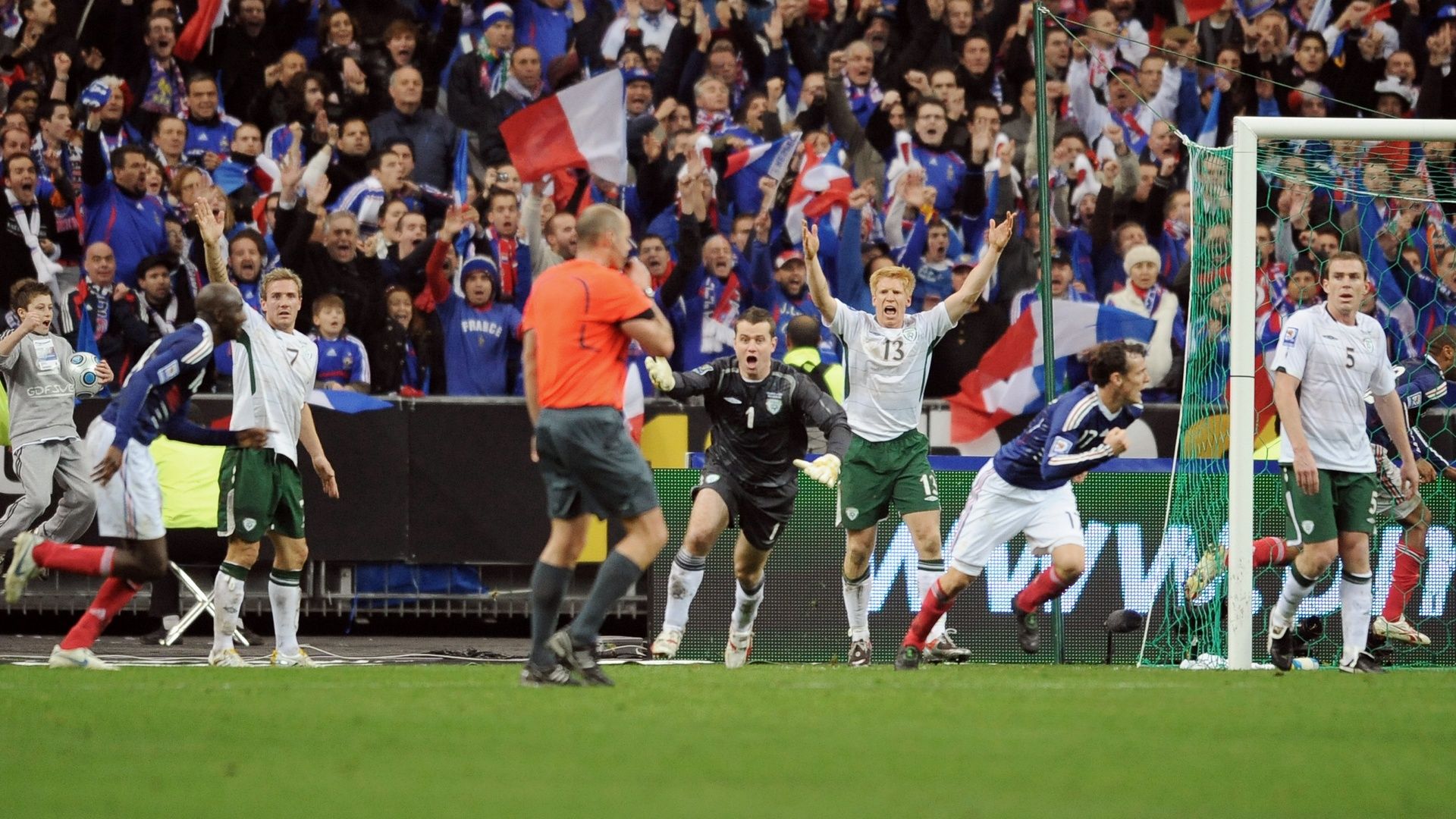 Thierry Henry handball France Ireland WCQ 11182009