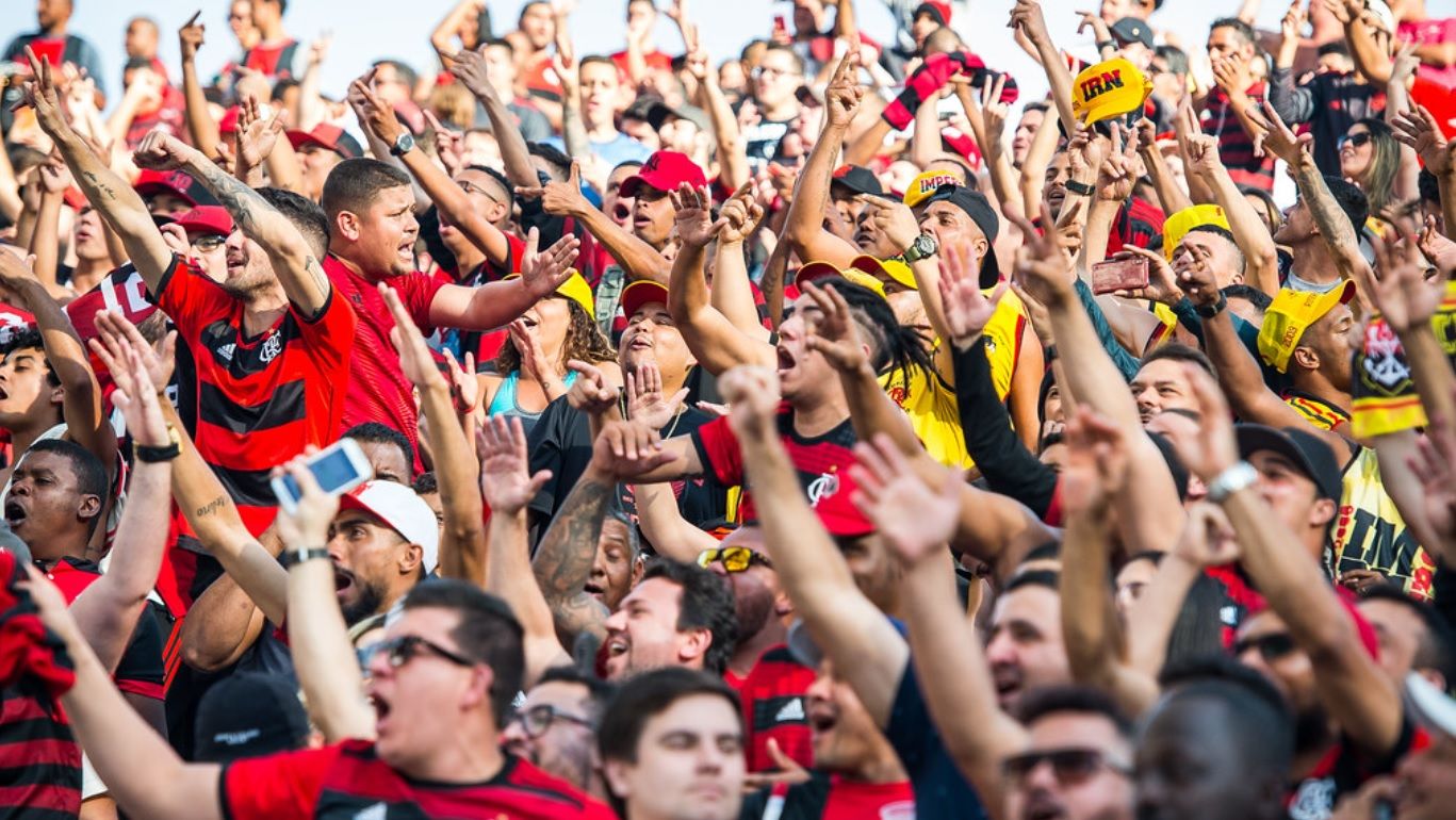 Torcida do Flamengo na arquibancada