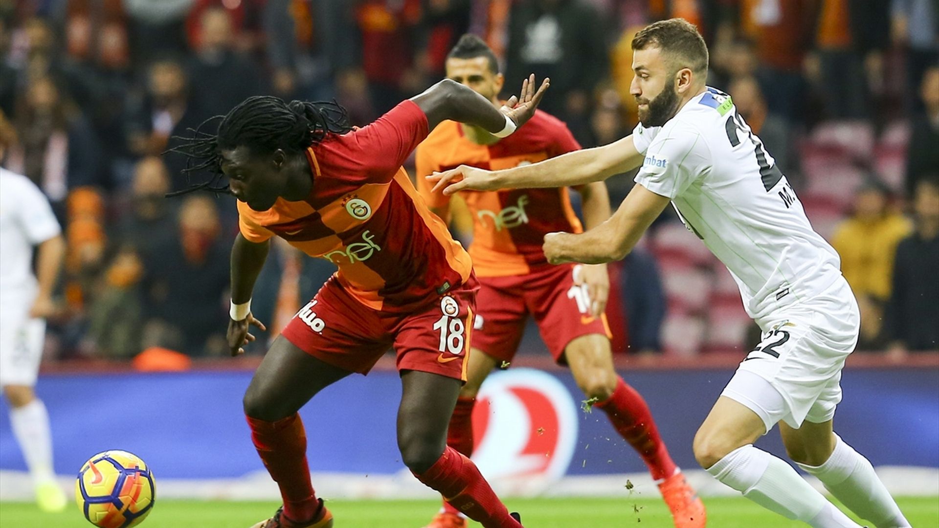 Bafetimbi Gomis Mustafa Yumlu Galatasaray Akhisarspor 1292017
