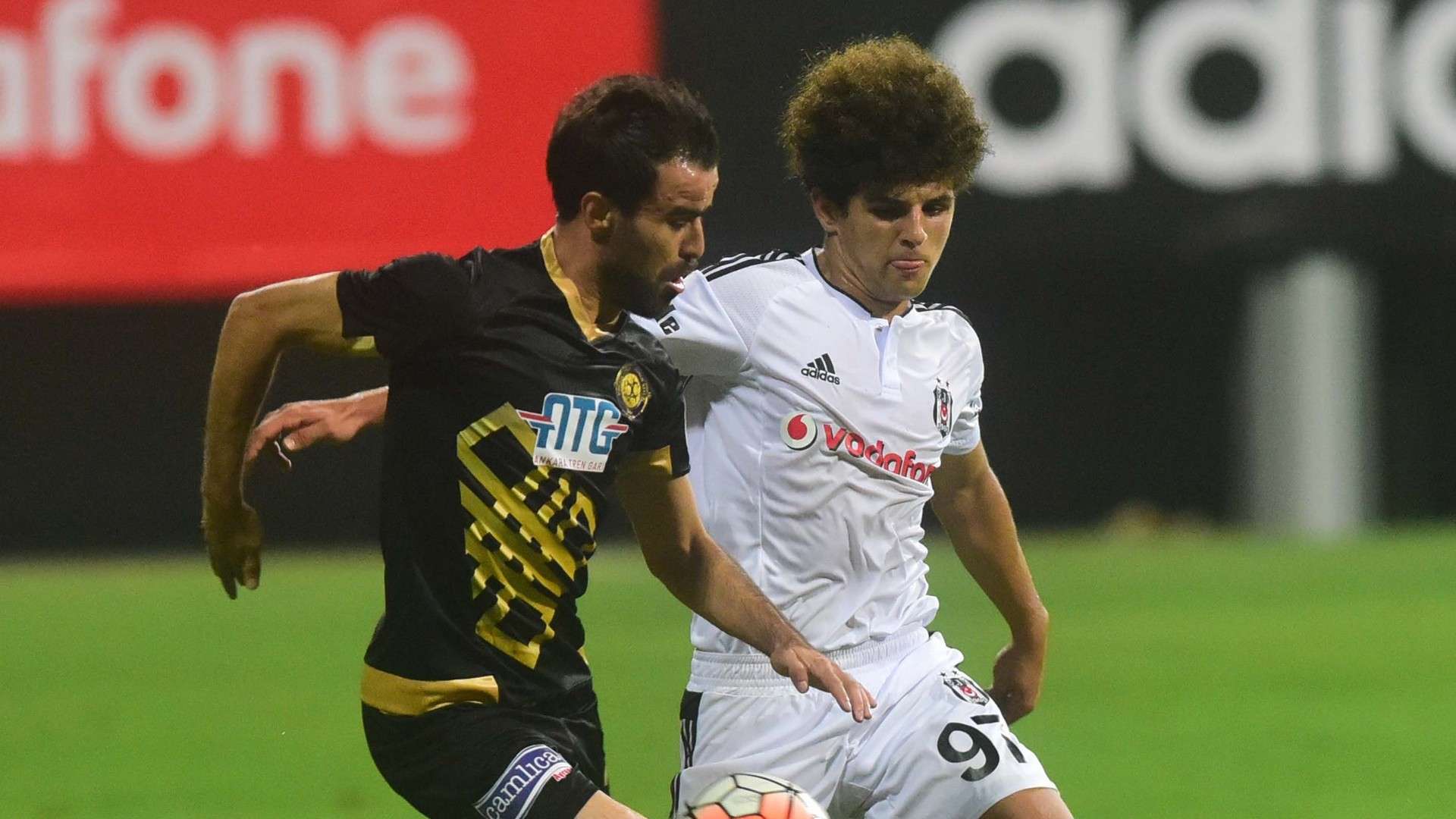 Eslem Ozturk Besiktas