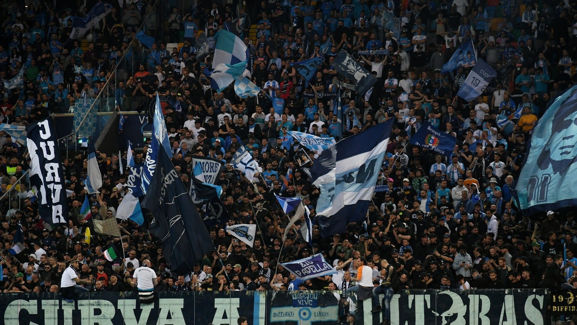 Napoli fans