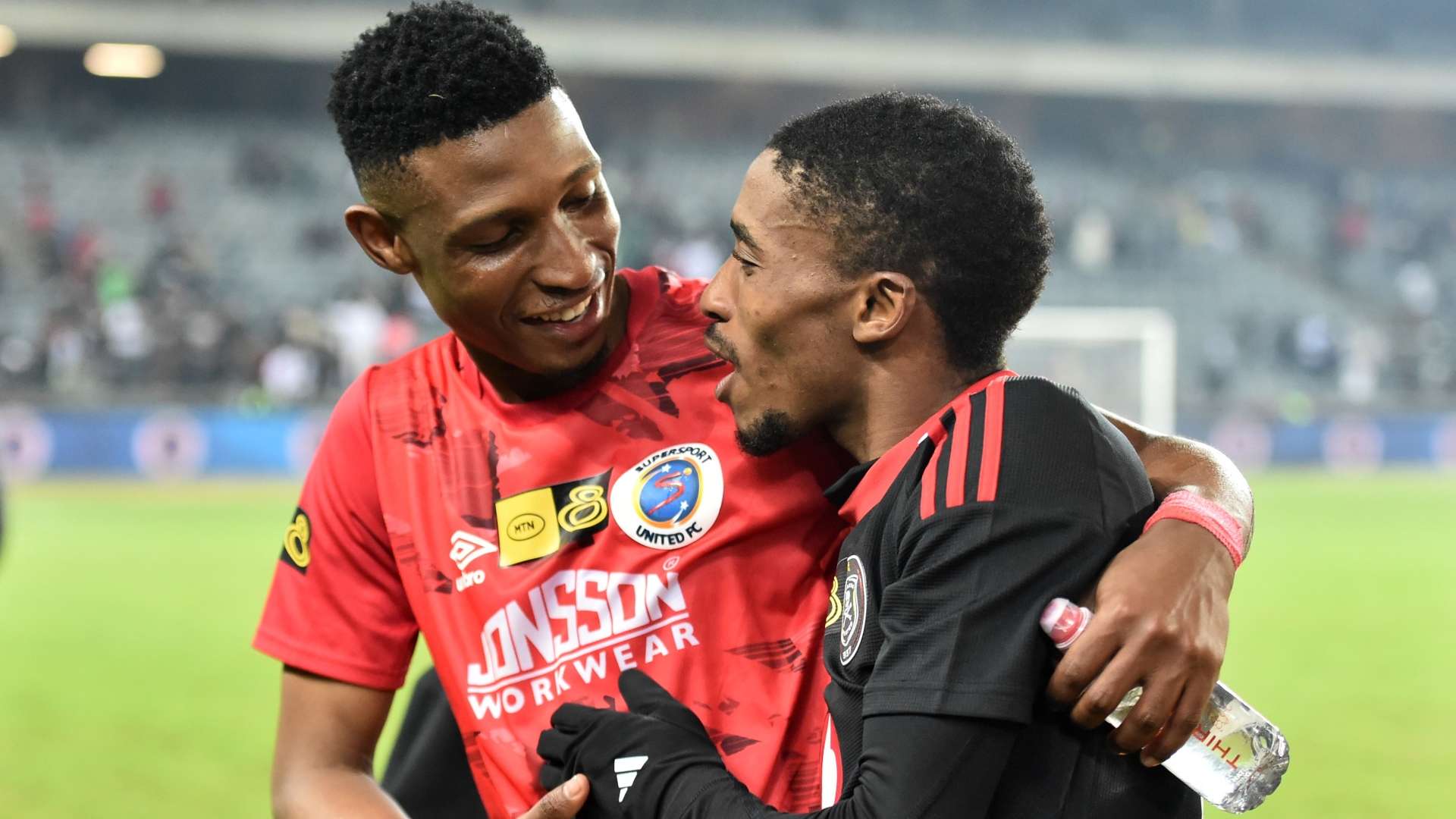 Monnapule Saleng is becoming a boring subject now, Orlando Pirates must just release him! Bucs have invested a lot in him so he can't go cheaply, but needs to change his attitude