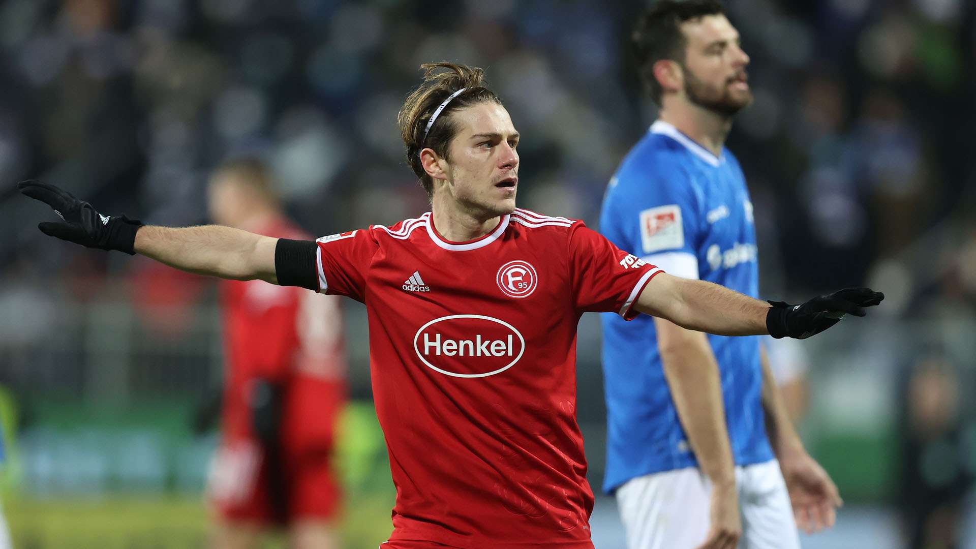 Fortuna Düsseldorf empfängt den Herbstmeister St. Pauli.