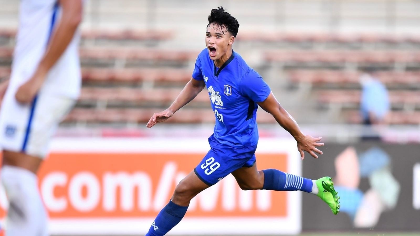 อิคซาน ฟานดี