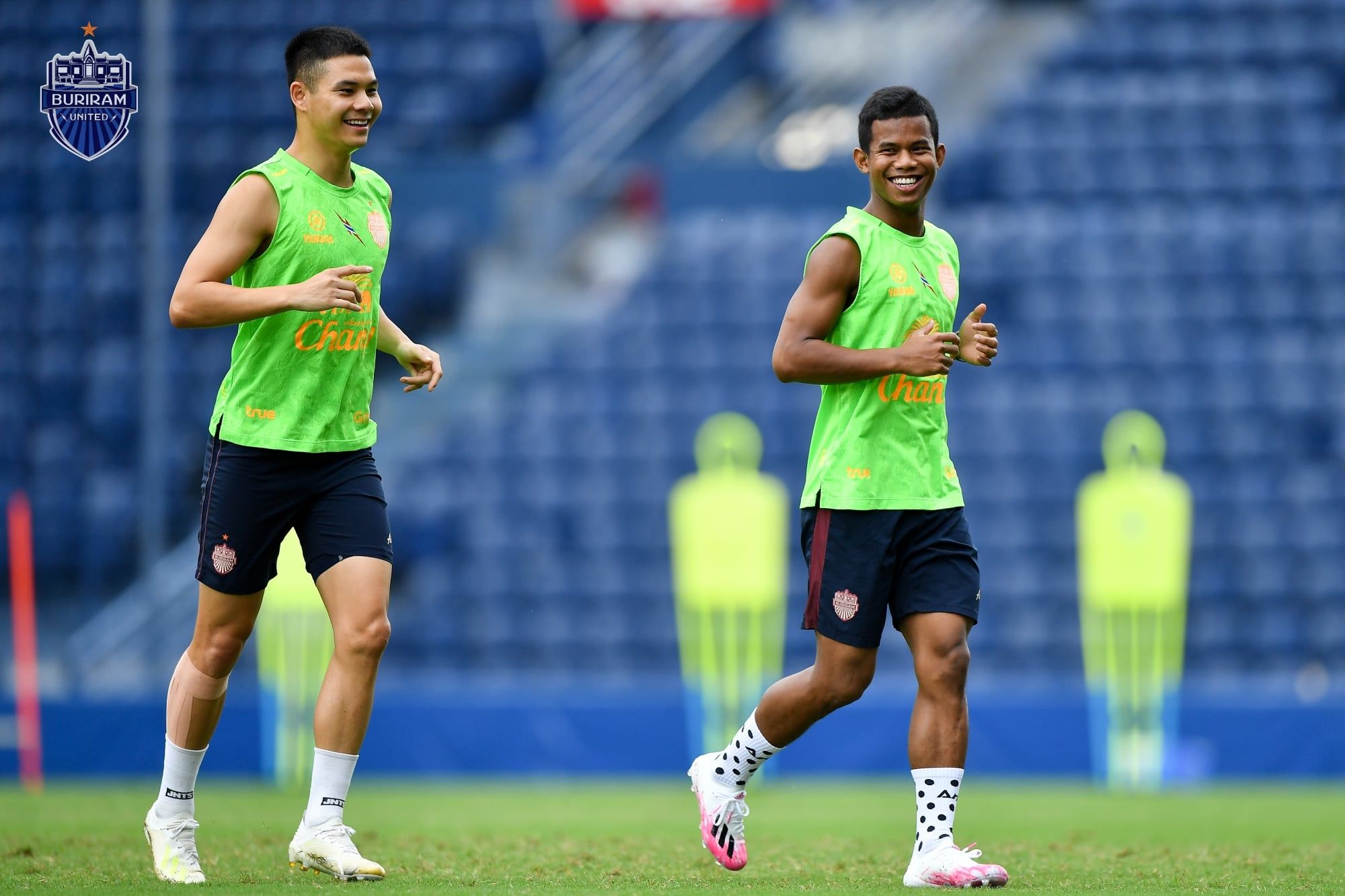 นฤบดินทร์ วีรวัฒโนดม, ศศลักษณ์ ไหประโคน