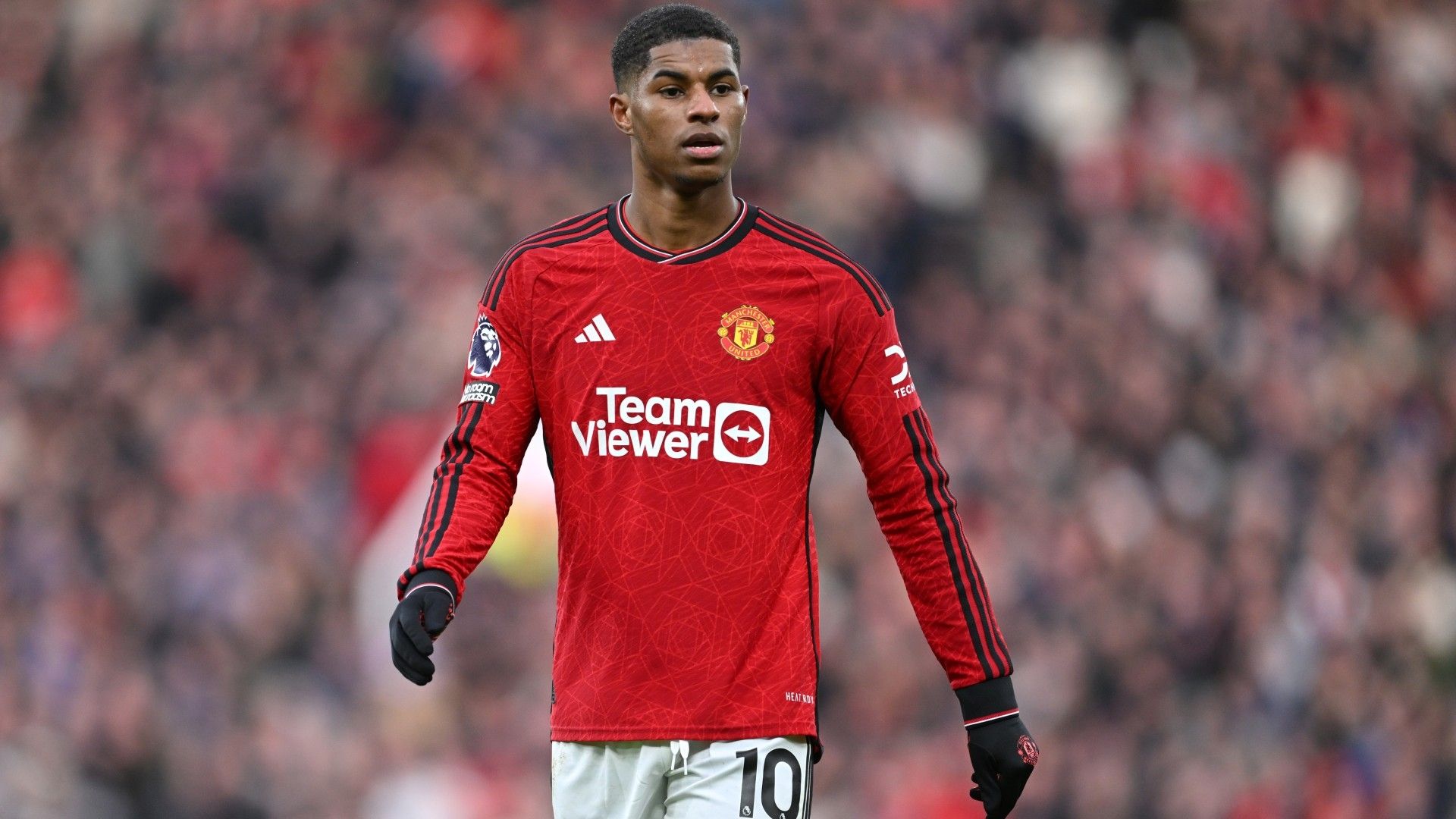 Take the money and run!' - Man Utd fans split over PSG's