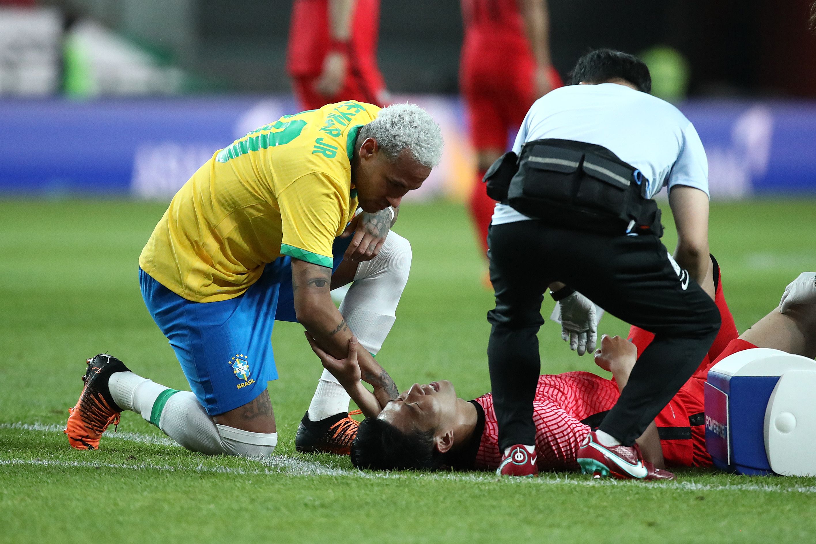 손흥민 네이마르