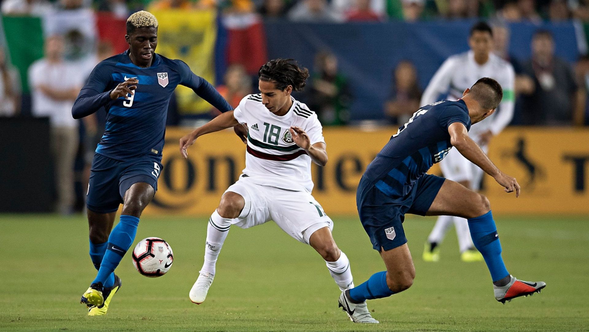 Diego Lainez Selección mexicana 110918