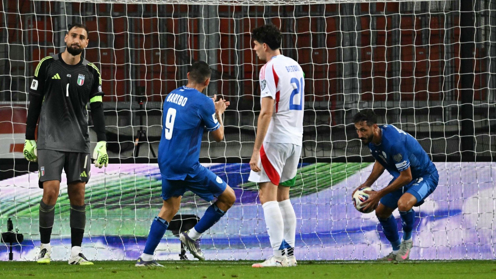 Bastoni Donnarumma Italy