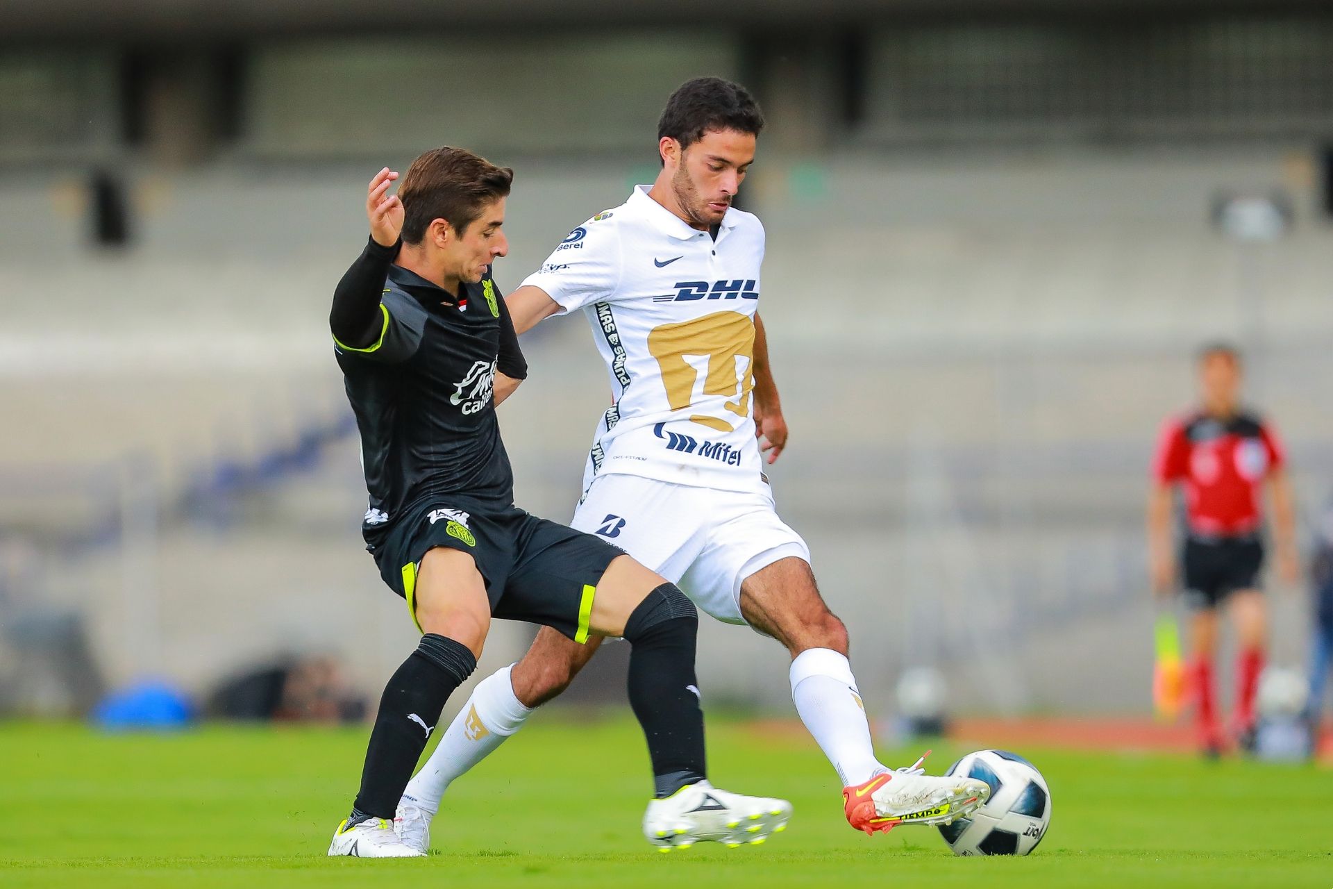 Isaac Brizuela Jerónimo Rodríguez Pumas Chivas Apertura 2021
