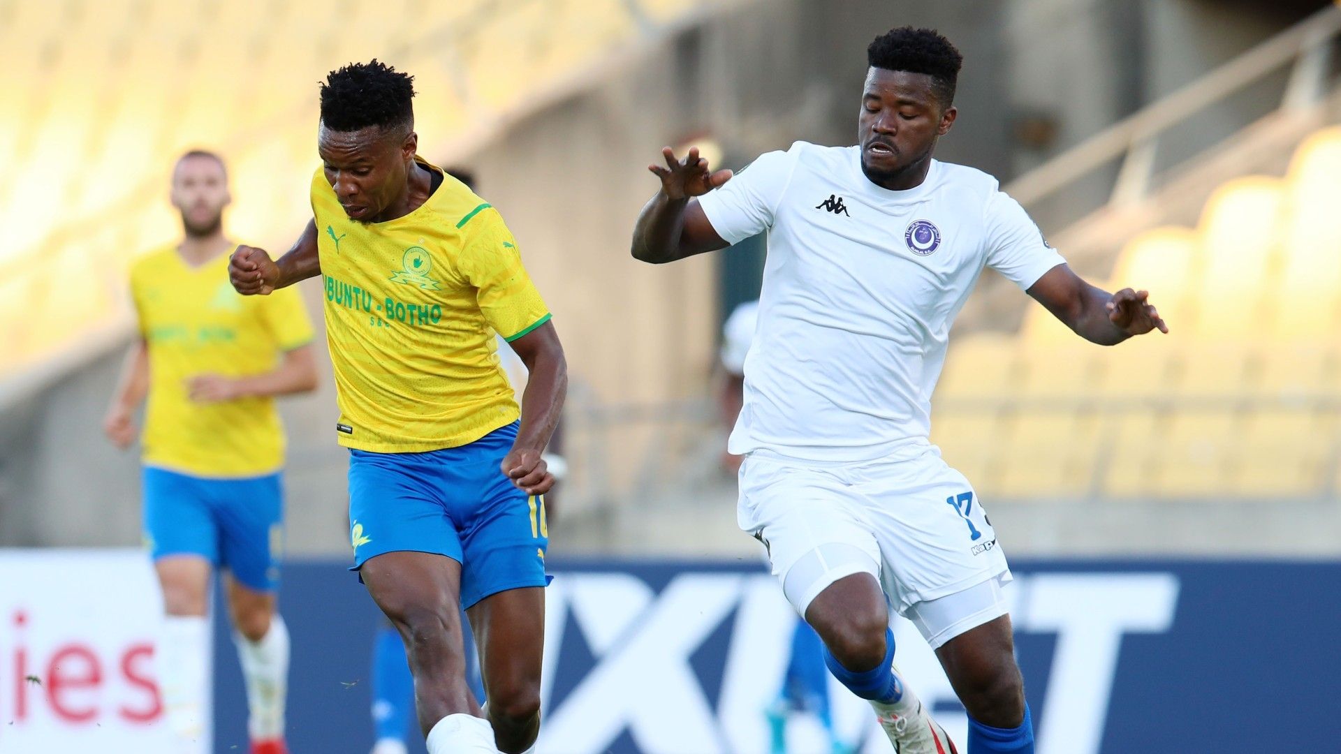 Themba Zwane of Mamelodi Sundowns challenged by Mohamed Ouattara of Al Hilal, February 2022
