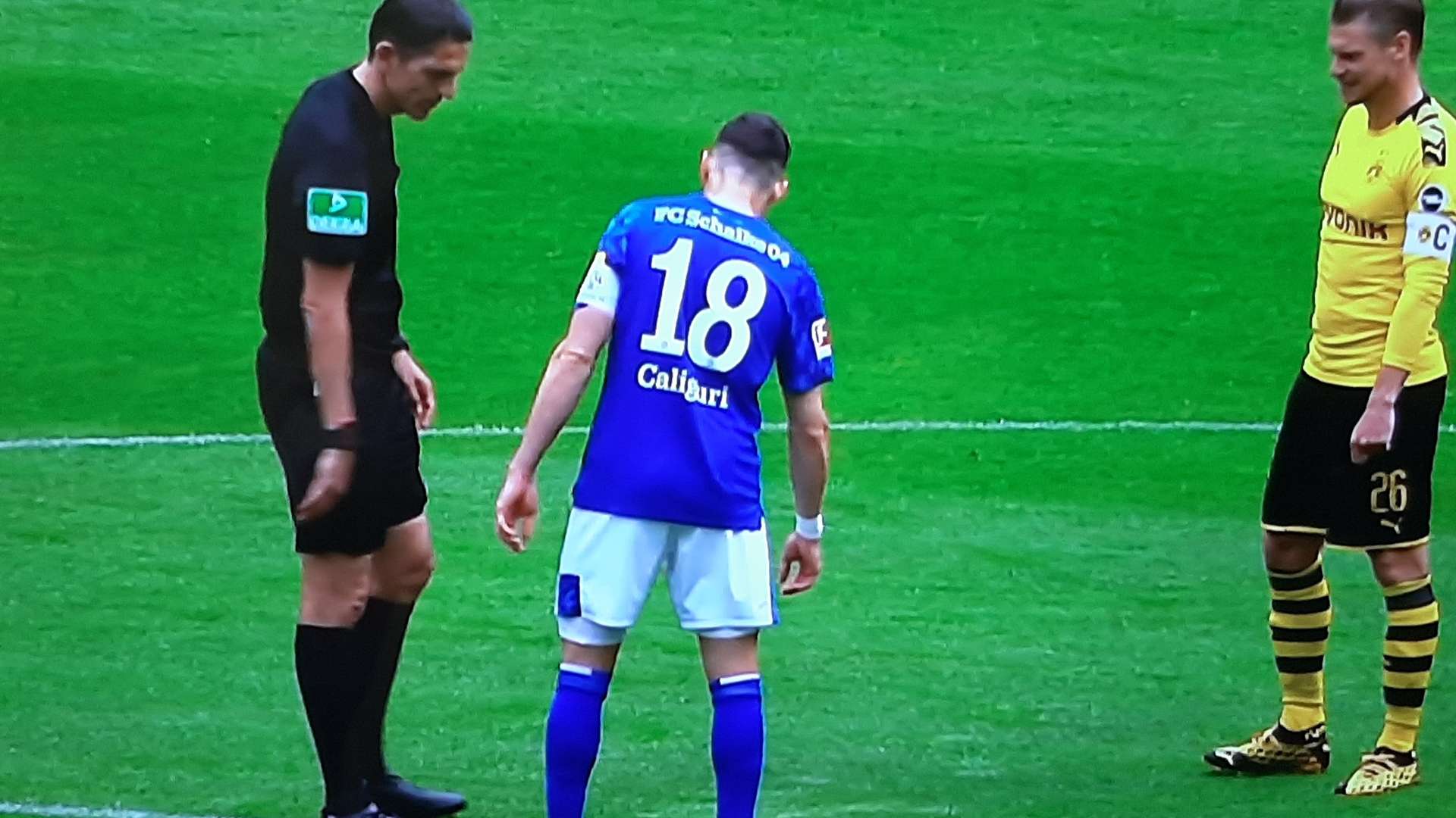 Aytekin, en el sorteo de campos: Dortmund-Schalke, la vuelta del fútbol tras el coronavirus