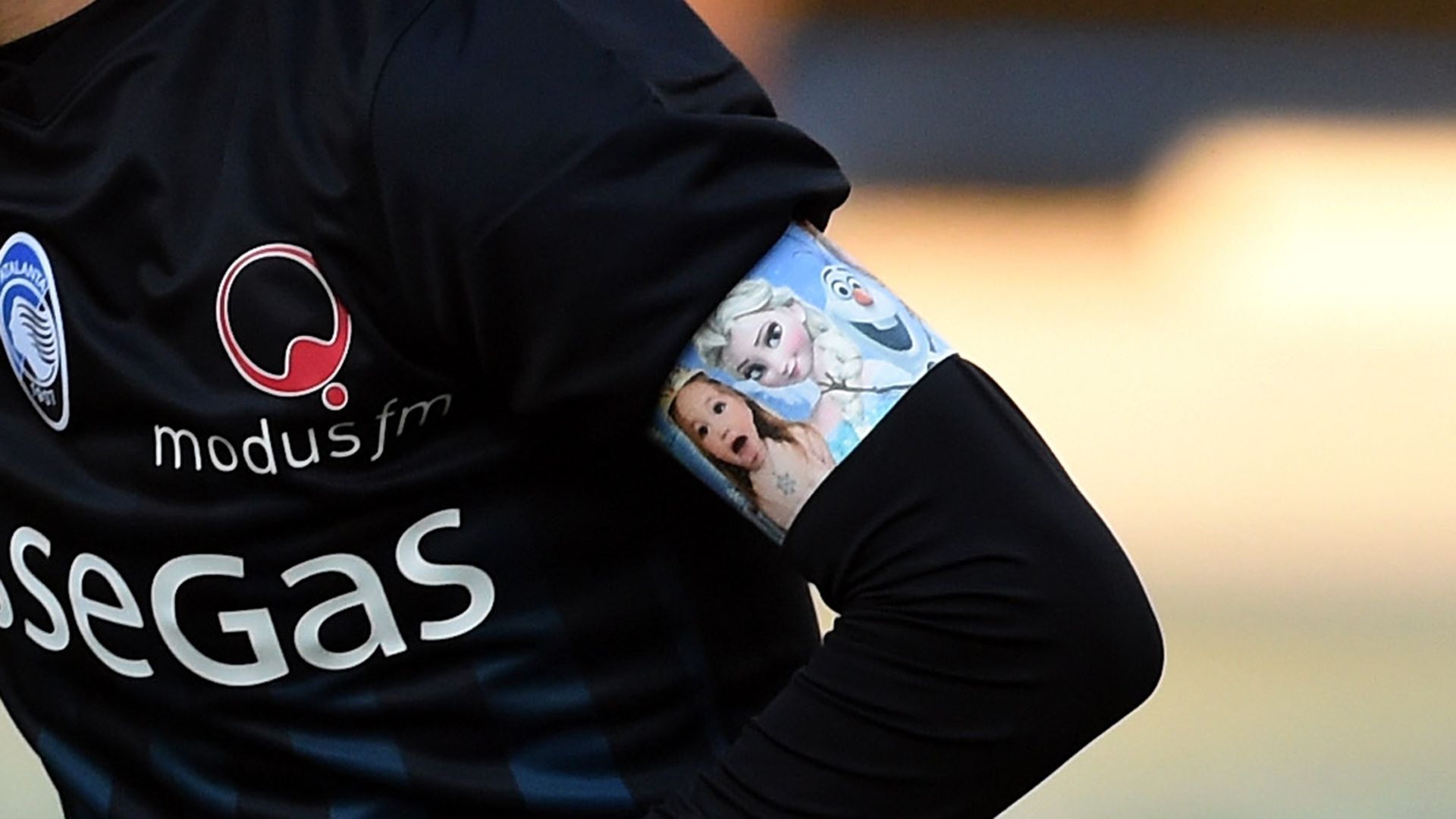 Brazalete Frozen Alejandro Gomez Atalanta 08012017