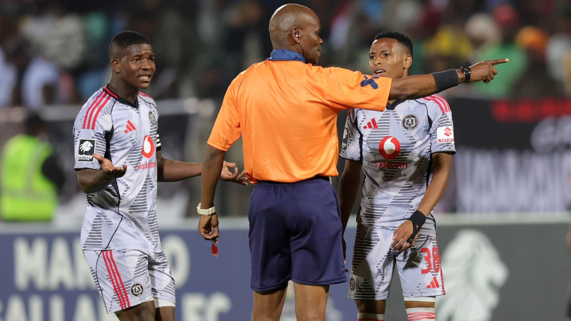 Mbekezeli, Relebohile Mofokeng and referee Thando Ndzandzeka
