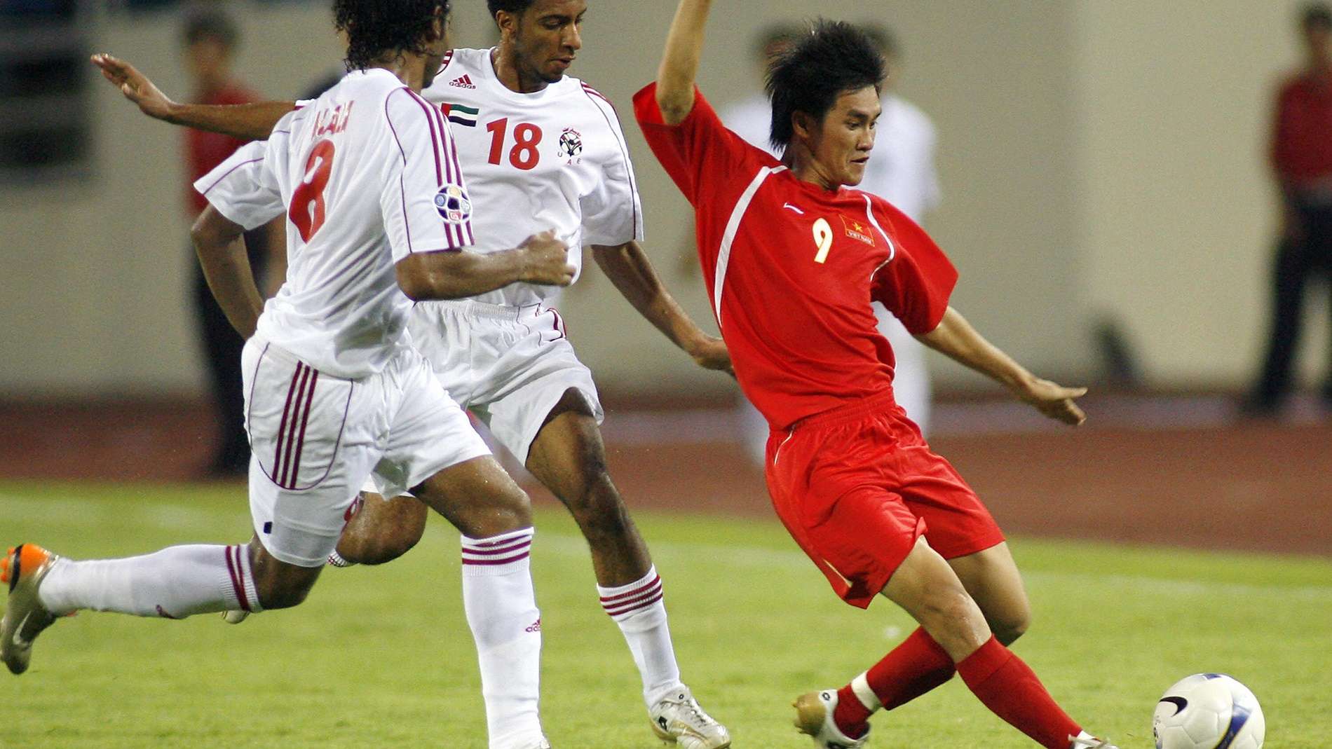 Le Cong Vinh Vietnam vs UAE | Asian Cup 2007