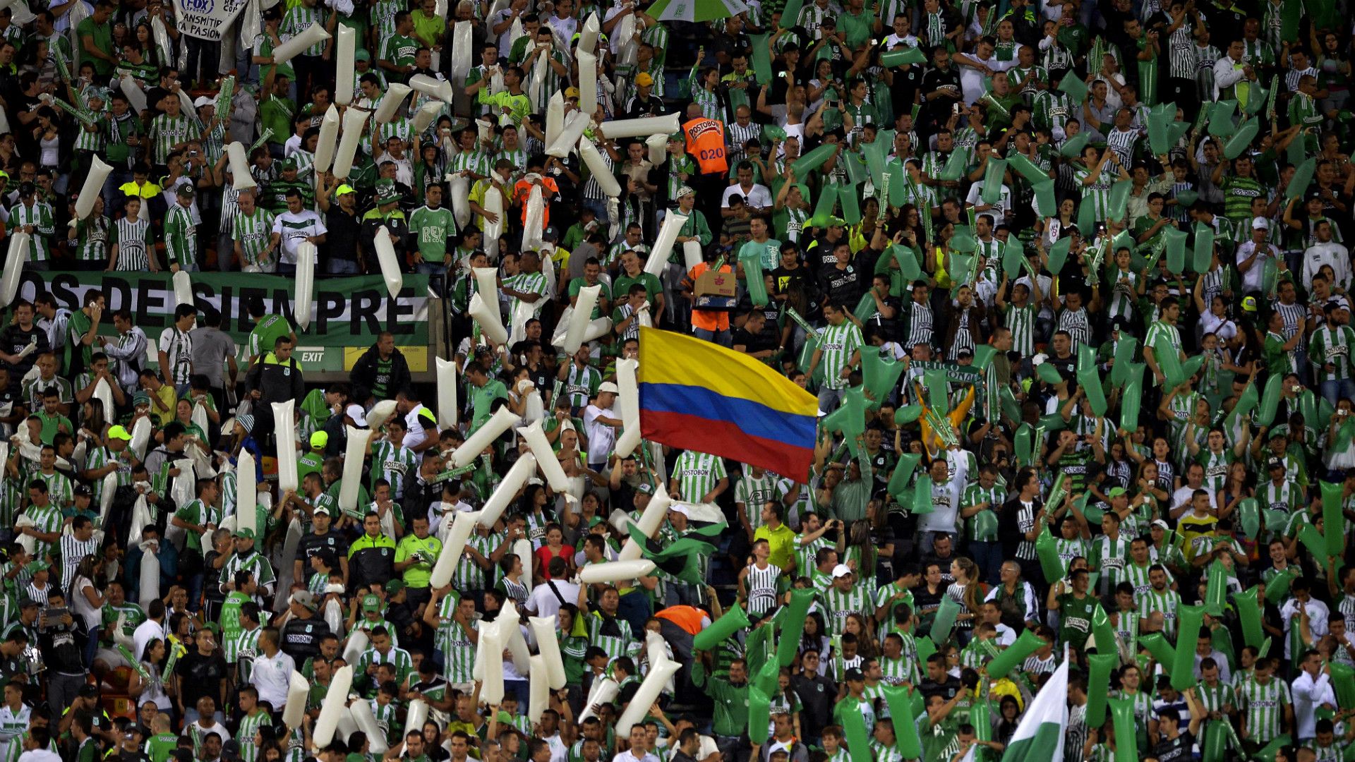 La hinchada de Nacional colmó las tribunas del Atanasio Girardot