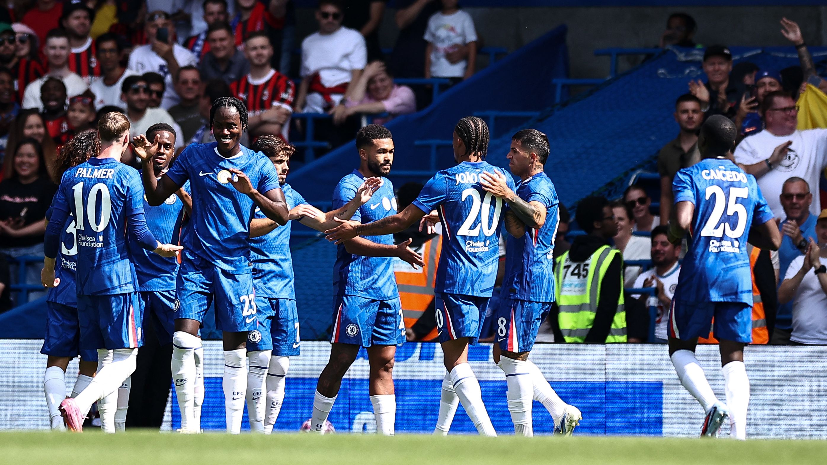 Chelsea celebrate 2025-26