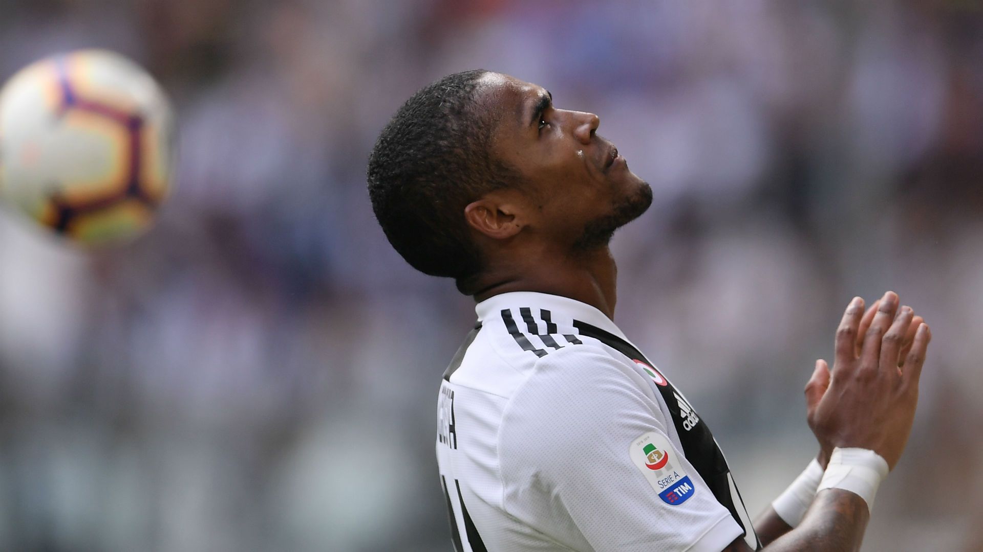 Douglas Costa Juventus 2018-19