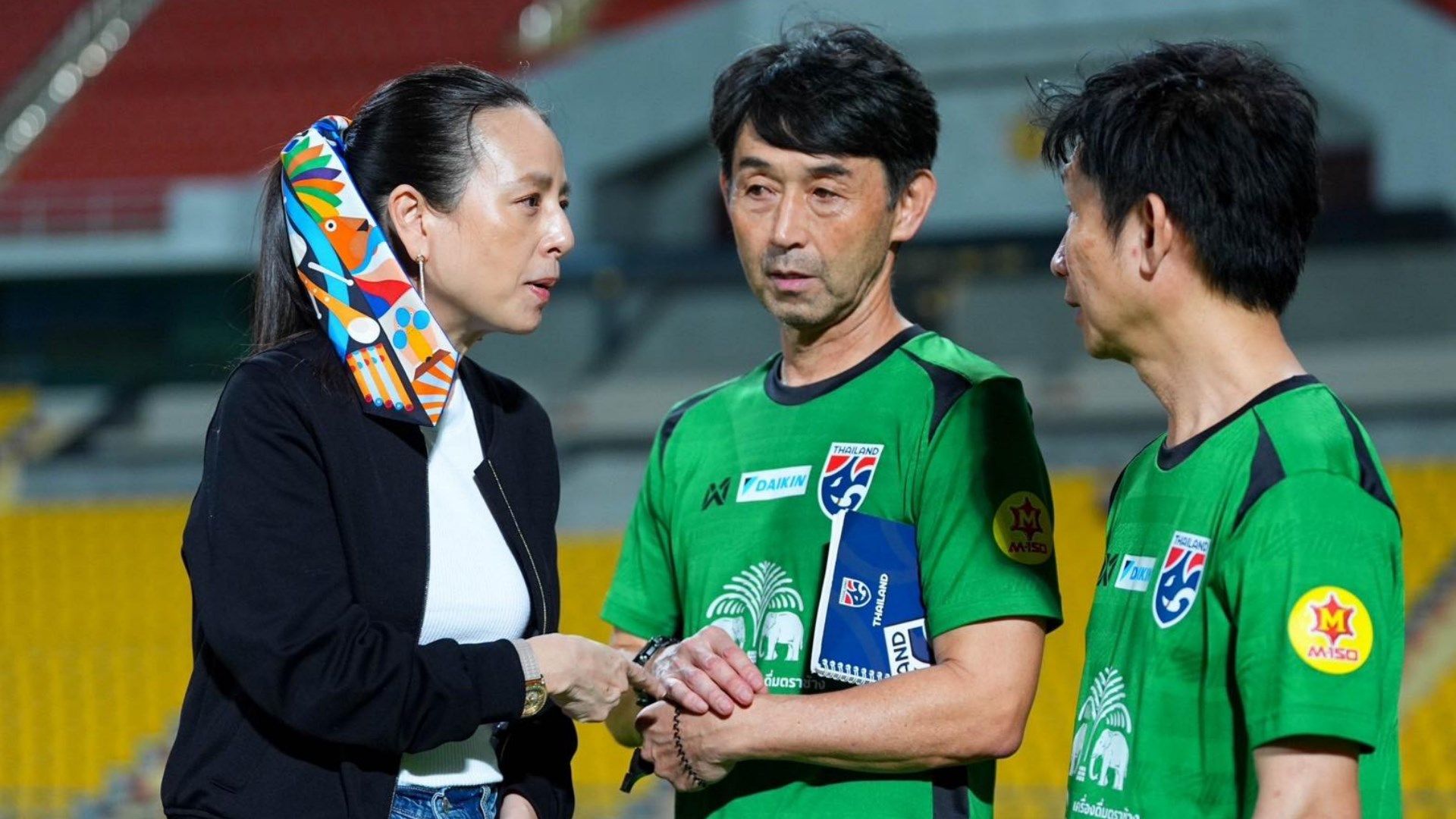 มาดามแป้ง - ทีมชาติไทย