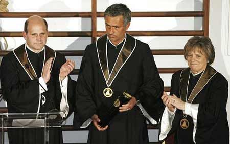 Mourinho doctorate embed only