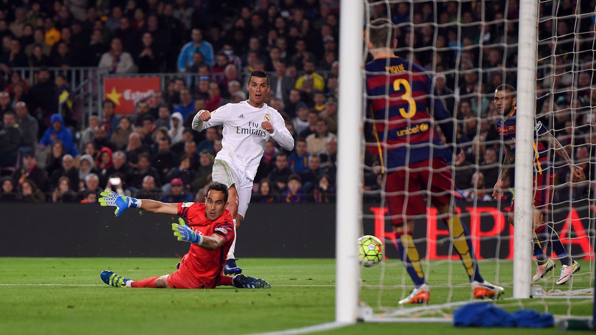 Cristiano Ronaldo Real Madrid Barcelona