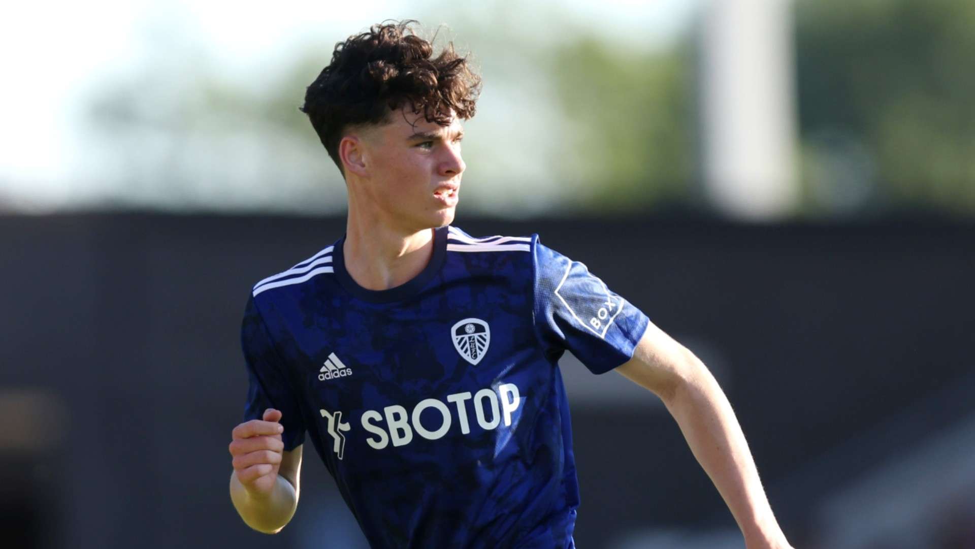 Archie Gray Leeds United 2021-22