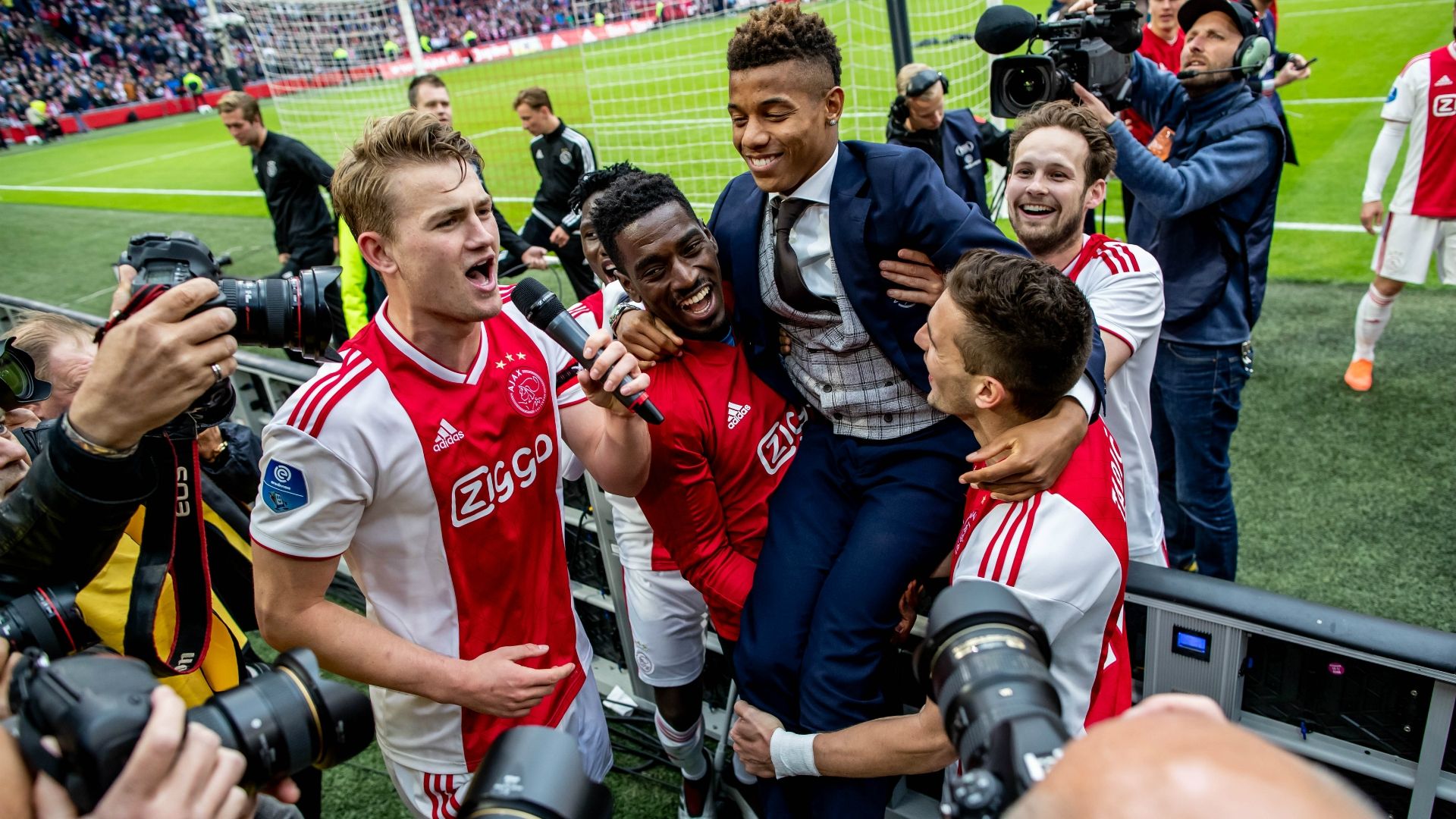 Matthijs de Ligt Bruno Varela David Neres Daley Blind Ajax 05122019