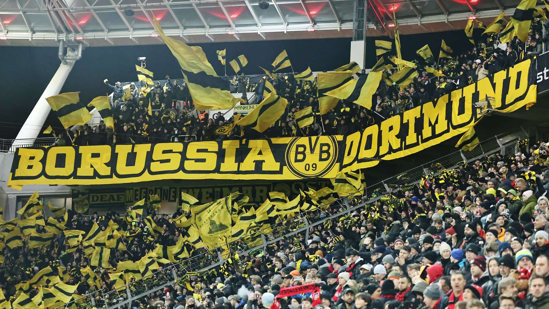 Borussia Dortmund fans 2023