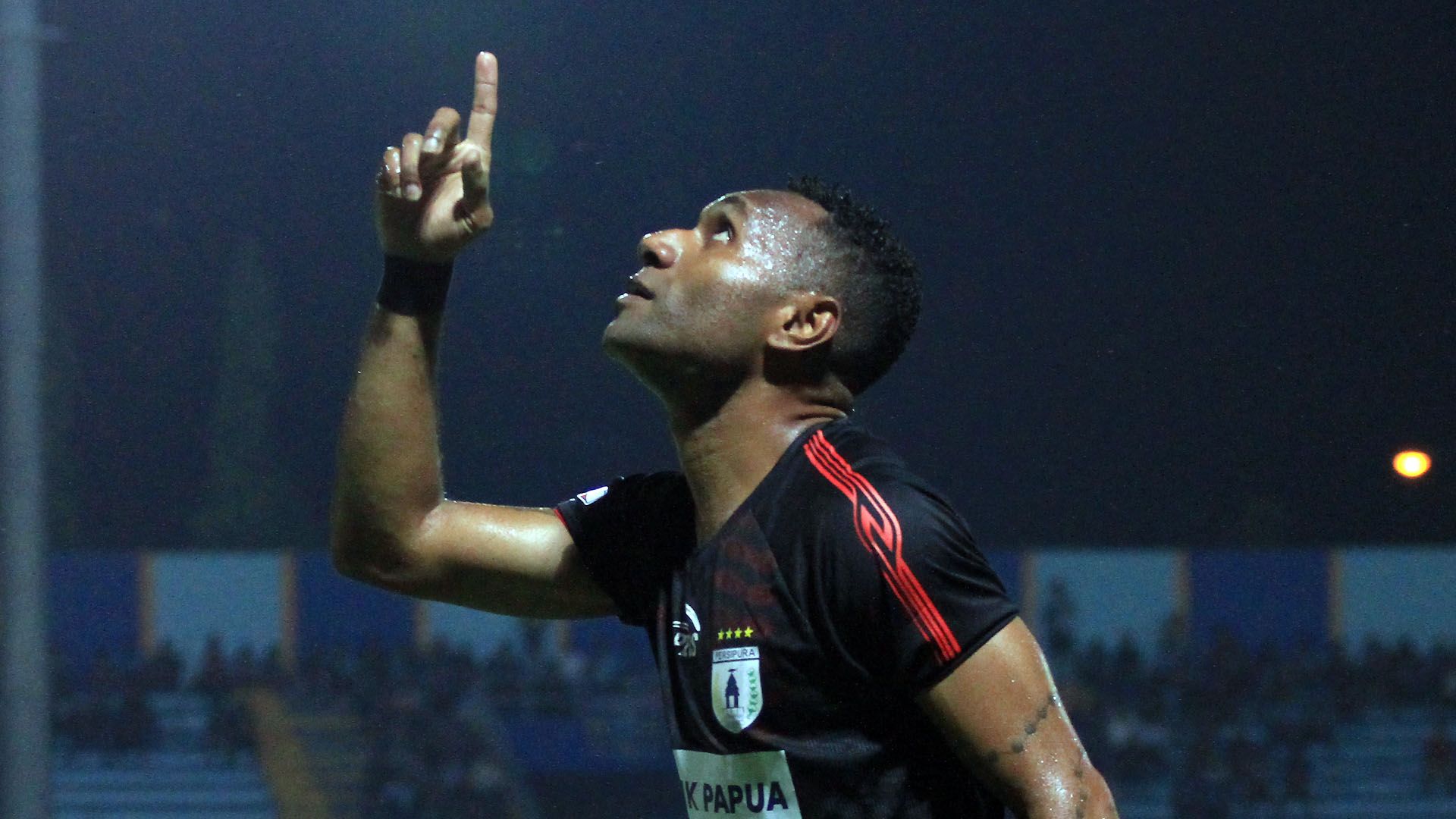 Titus Bonai - Persipura Jayapura