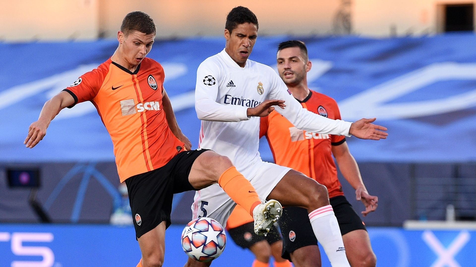 Varane Real Madrid Shakhtar Champions 211020