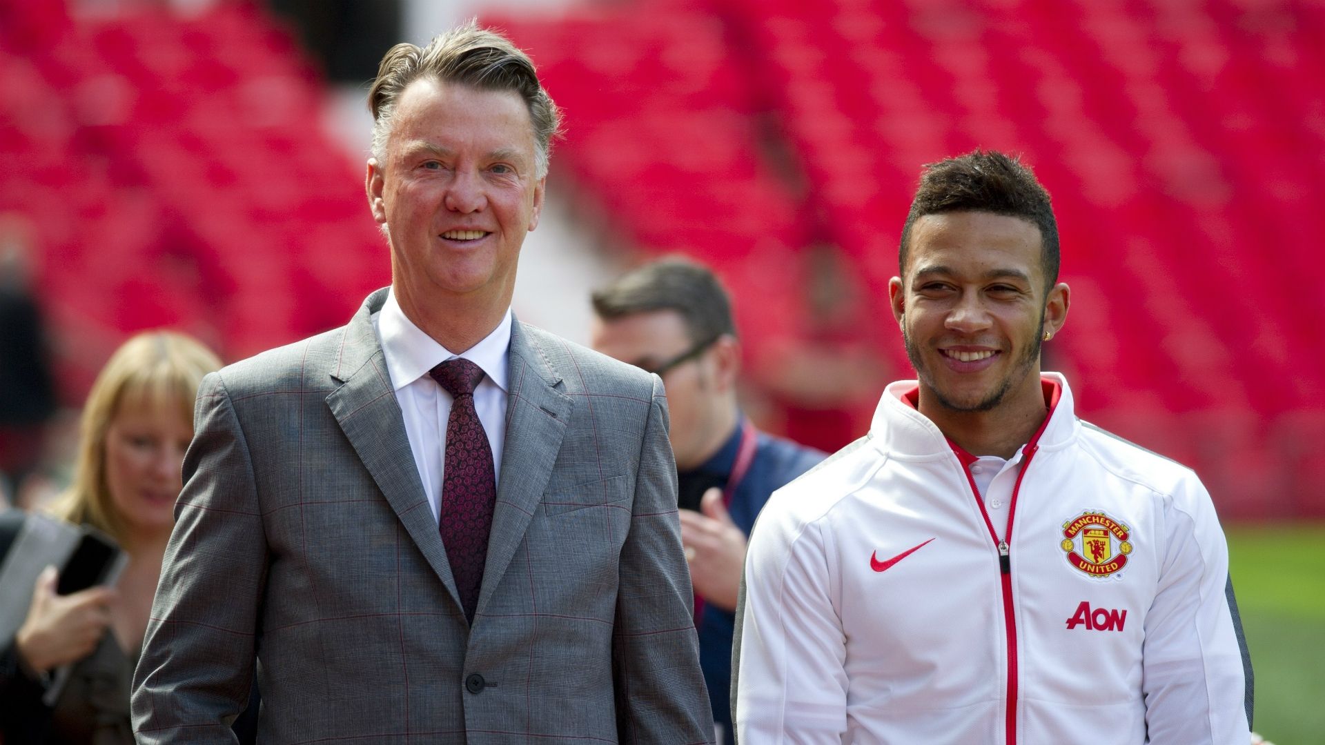 Louis van Gaal Memphis Depay Manchester United