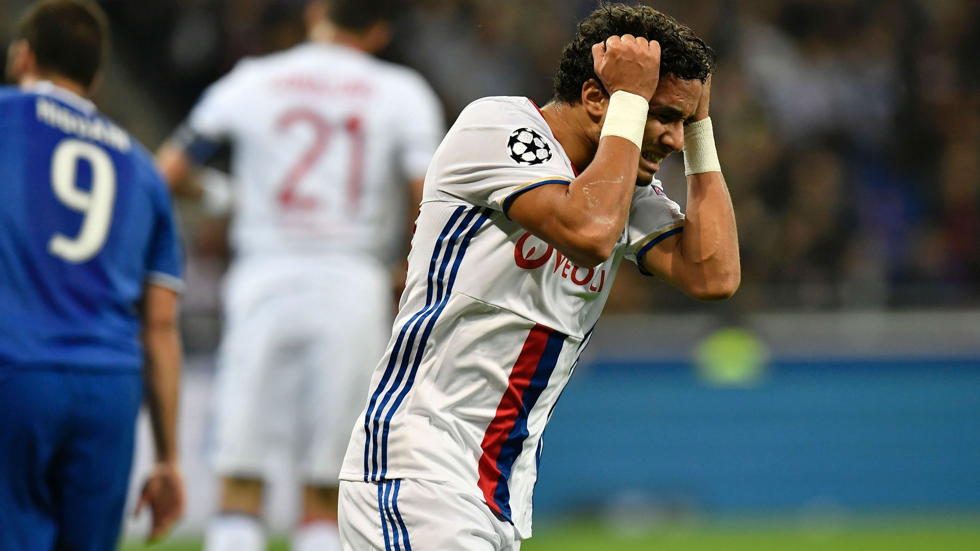 Rafael Lyon Juventus UEFA Champions League 18102016