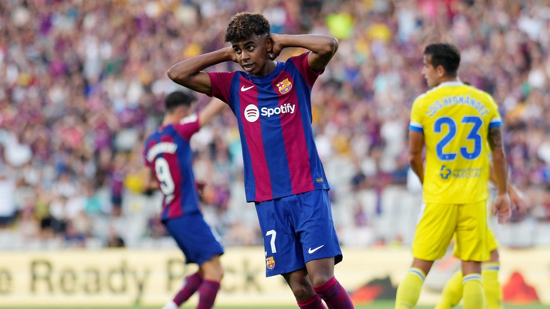 Lamine Yamal Barcelona 2023-24