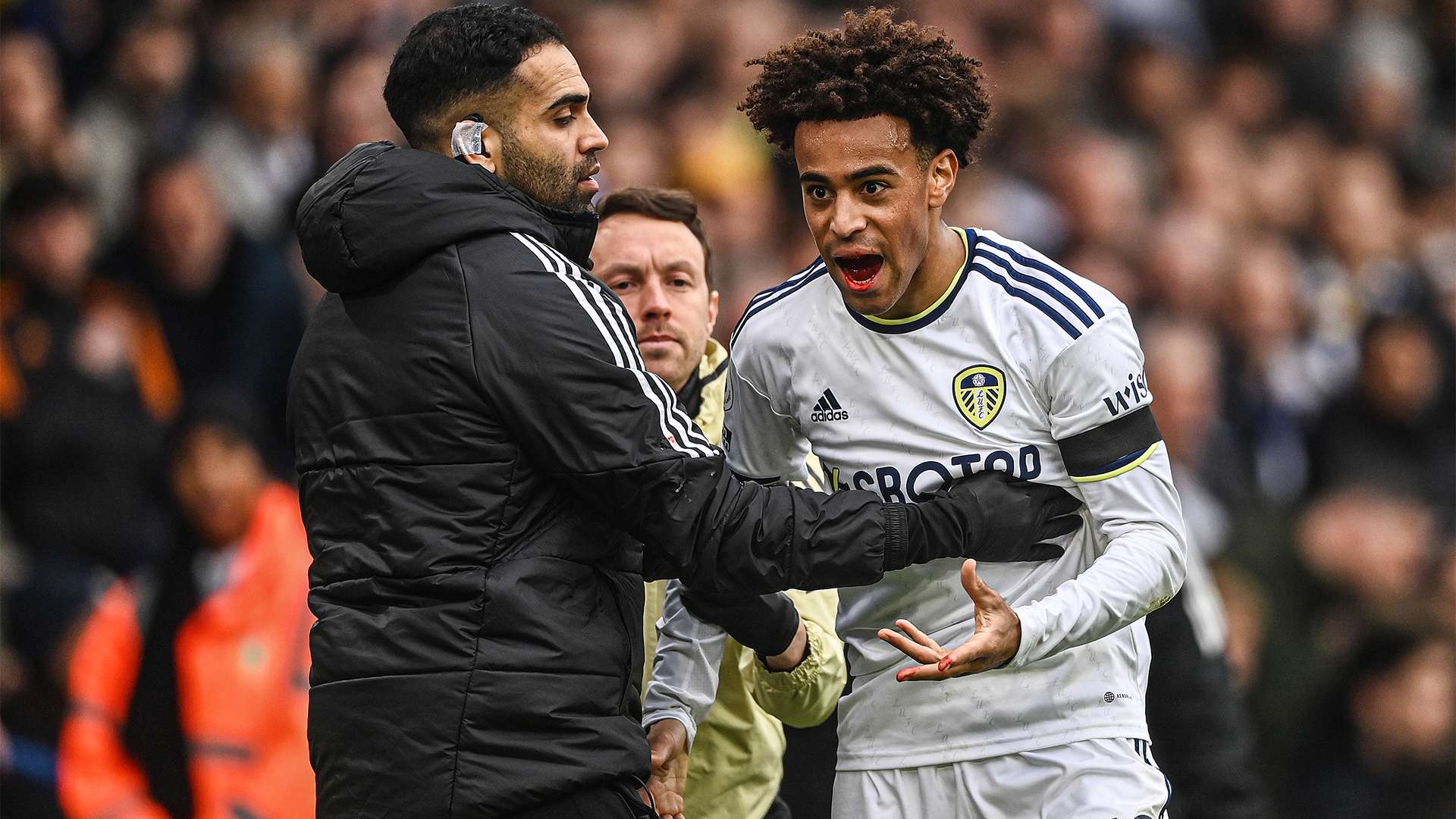 Tyler Adams Leeds argue 2022-23